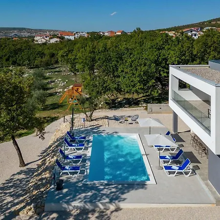 Deep With Pool *