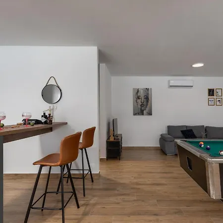 Deep With Pool Villa